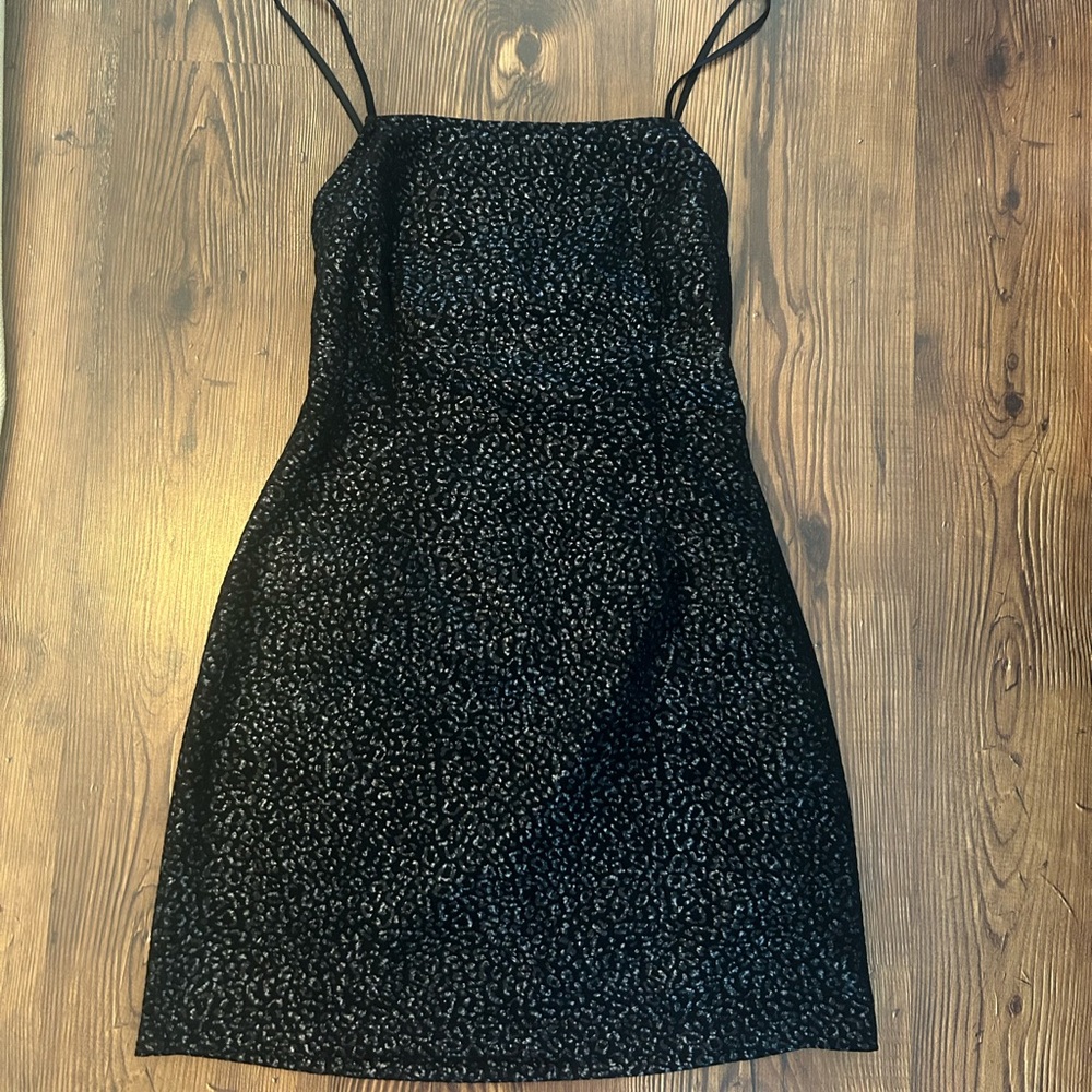 Urban super cute backless tie dress!